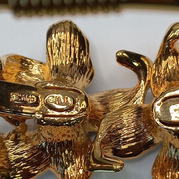 KJL Kenneth Jay Lane Gold/Blue Lily Flower Bracelet - Picture 7 of 9